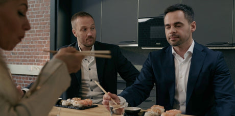Hae myyjäksi erikoisjoukkoihimme!