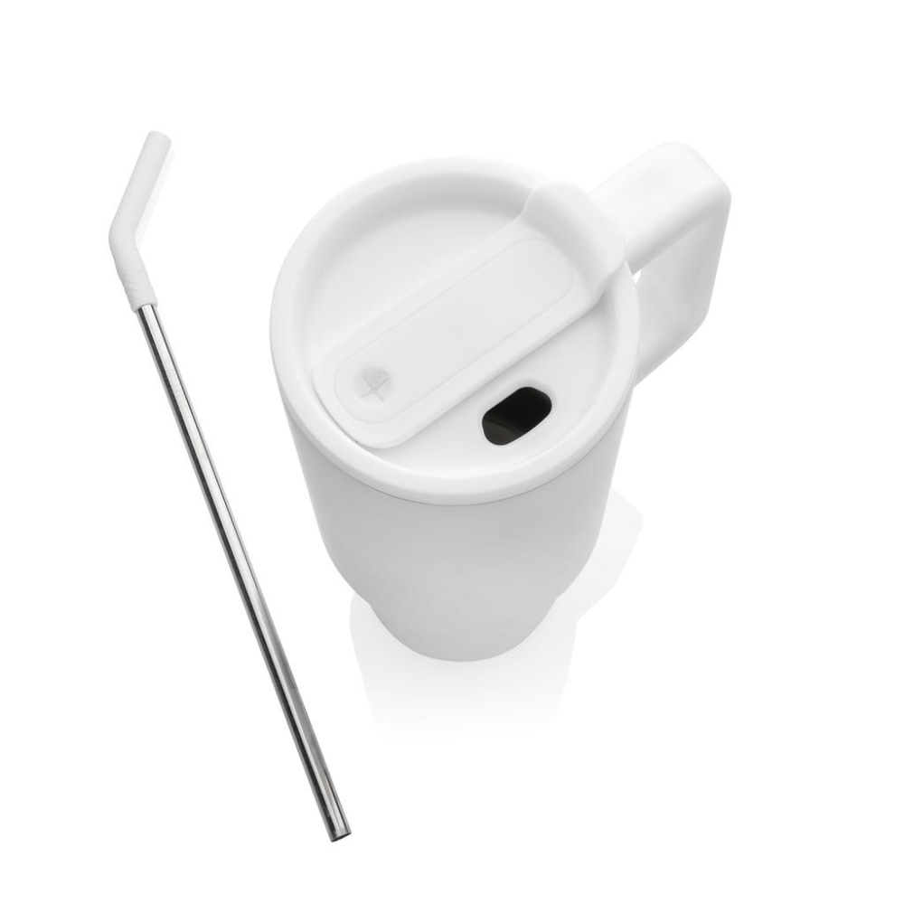embracedeluxe900mljuomapullovalkoinen5_6179.png