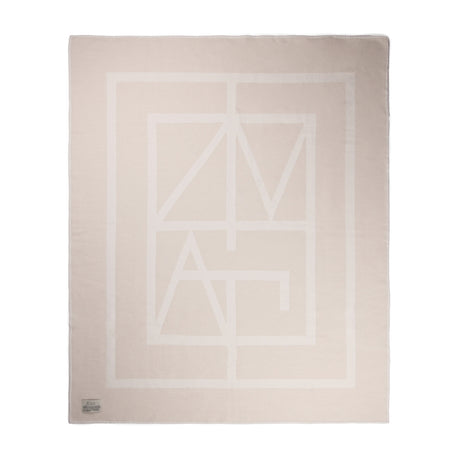 monogrampeittoluonnonvalkoinen1_10830.jpg