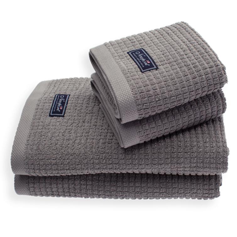 Kylpy-& kasvopyyhesetti lahjapakkauksessa