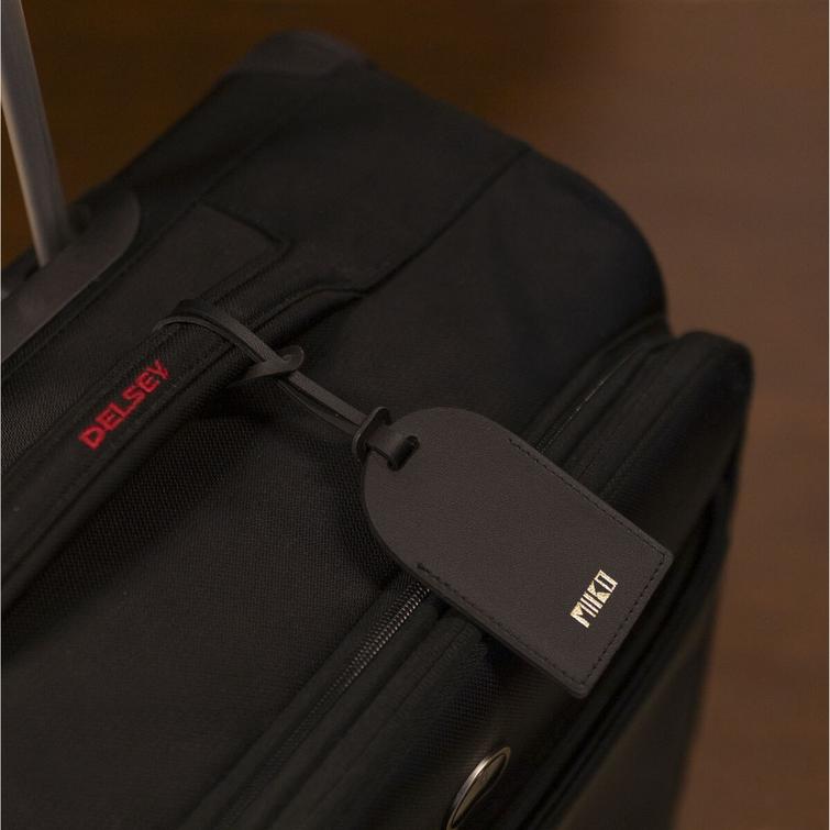 Kotimainen matkalaukkutagi uusionahkaa