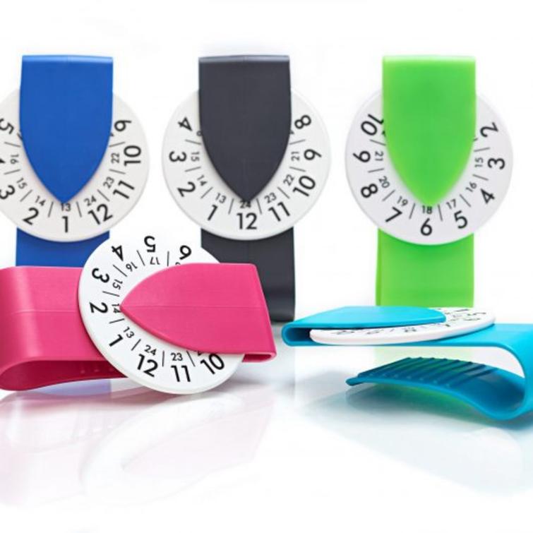 Kotimainen parkkikiekko aurinkolippaan